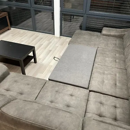 Apartmán Moderny Novy S Bezplatnym Parkovanim V Objekte, Self-checking *