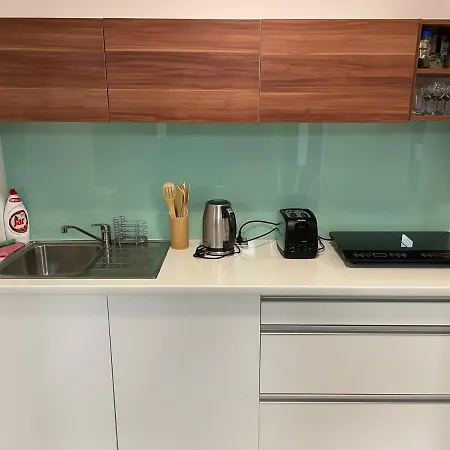 Apartmán Moderny Novy S Bezplatnym Parkovanim V Objekte, Self-checking