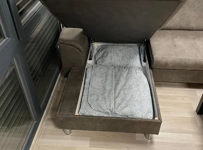 Moderny Novy S Bezplatnym Parkovanim V Objekte, Self-checking