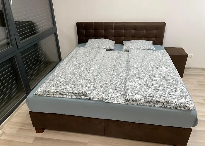 Apartment Moderny Novy S Bezplatnym Parkovanim V Objekte, Self-checking *