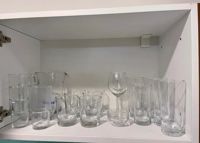 Moderny Novy S Bezplatnym Parkovanim V Objekte, Self-checking Pozsony